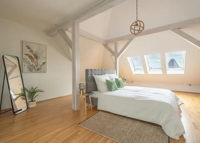 Schloss - An Der Uni - Klinik *