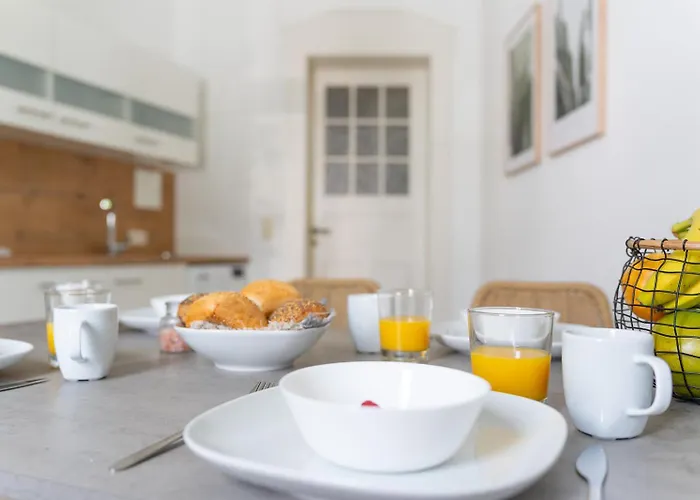 Schloss - An Der Uni - Klinik *