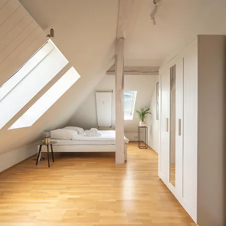 Schloss - An Der Uni - Klinik *