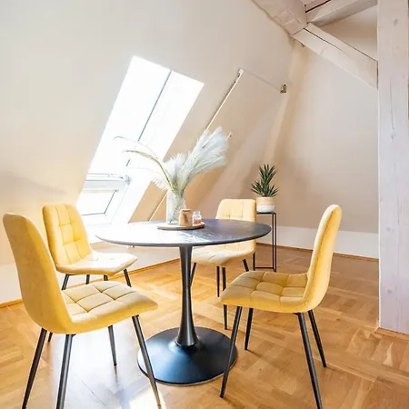 Schloss - An Der Uni - Klinik Appartamento *