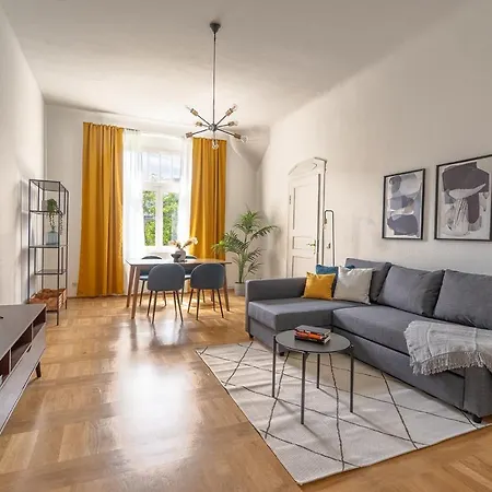 Schloss - An Der Uni - Klinik